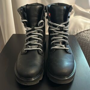 Sorel Lennox Lace Boots W9.5